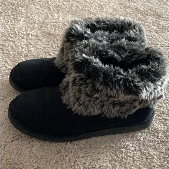 Mossimo Supply Co. Shoes - Black Faux Fur Snow Boots